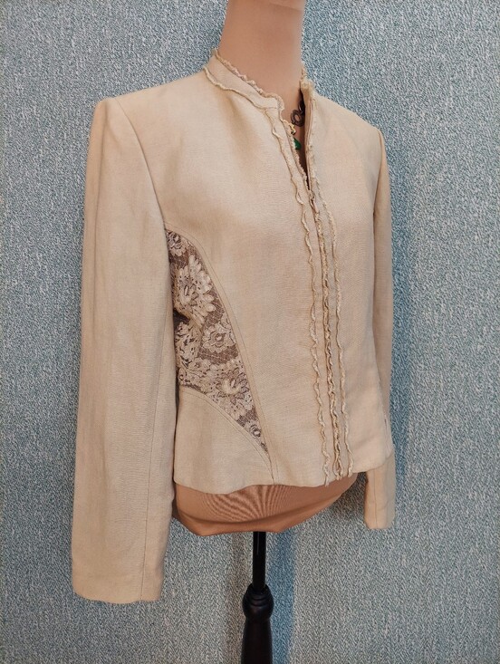 Valentino Jackets & Blazers - Vintage Valentino S.p.A. Lace-Inset Linen Blend Jacket (Made in Italy)
